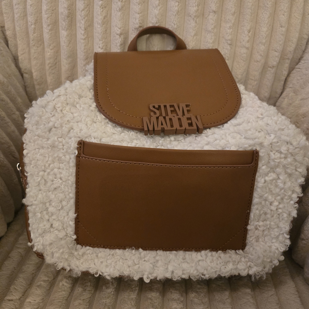 🤎🤍🤎Steve Madden Tan Faux-Shearling Backpack with Brown Trim🤎🤍🤎